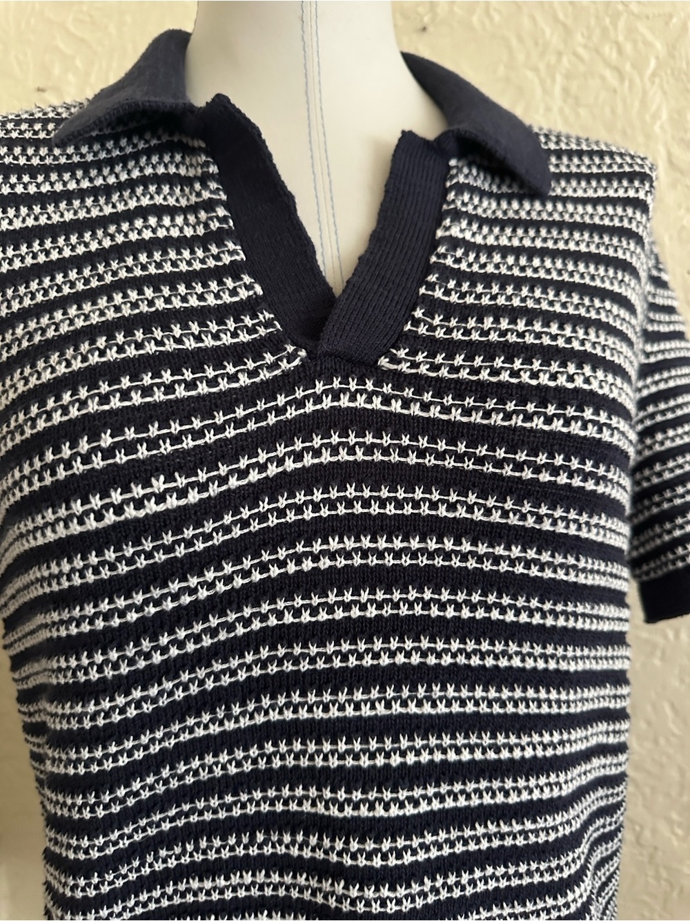 Abercrombie and Fitch Textural Stripe Johnny Collar Sweater Polo Dark Blue White - Picture 3 of 8